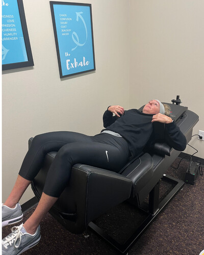 spinal decompression therapy, spinal decompression near me, spinal decompression Cedar Rapids, spinal decompression Hiawatha, non-surgical spinal decompression, chiropractic spinal decompression, back pain spinal decompression